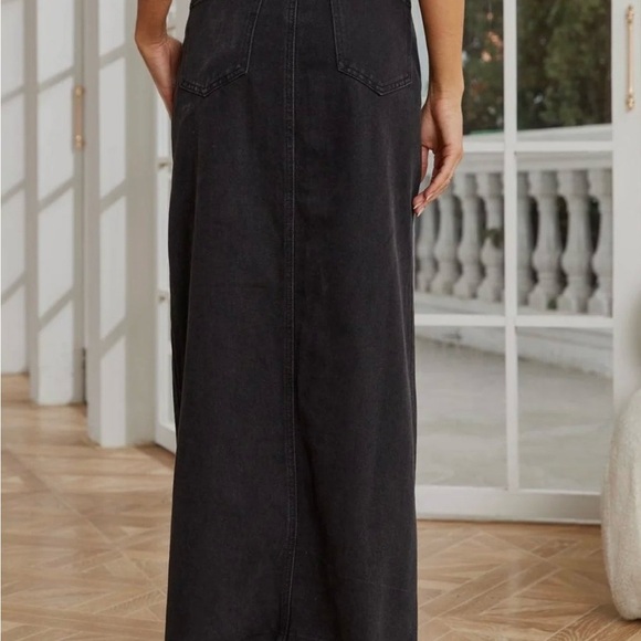 Black Denim Maxi Skirt with Front Slit - Picture 3 of 6